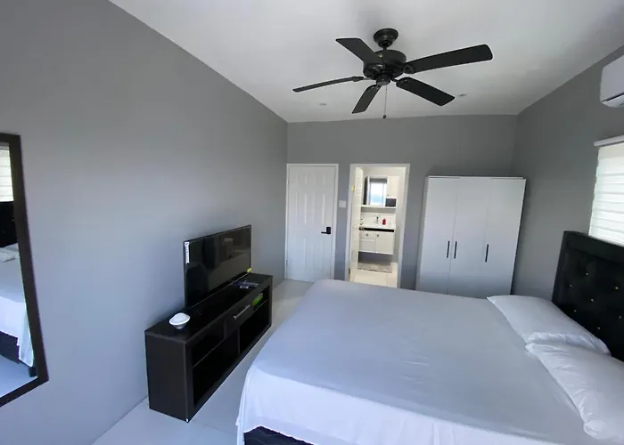 Chrewans Enterprise Ltd 3* Montego Bay