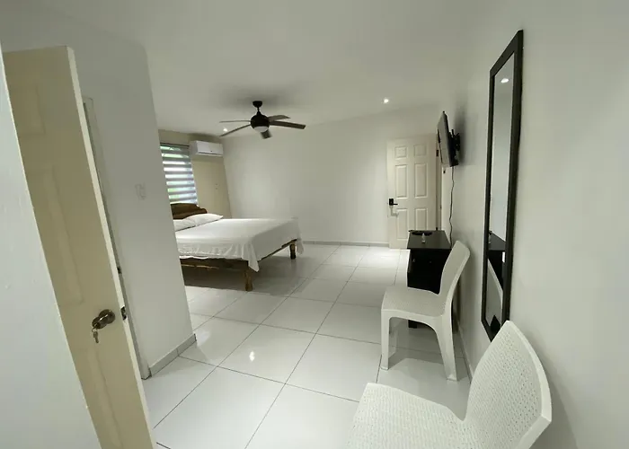 Bed and breakfast Chrewans Enterprise Ltd