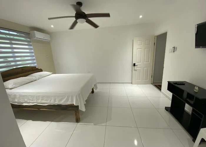 Chrewans Enterprise Ltd Bed and breakfast